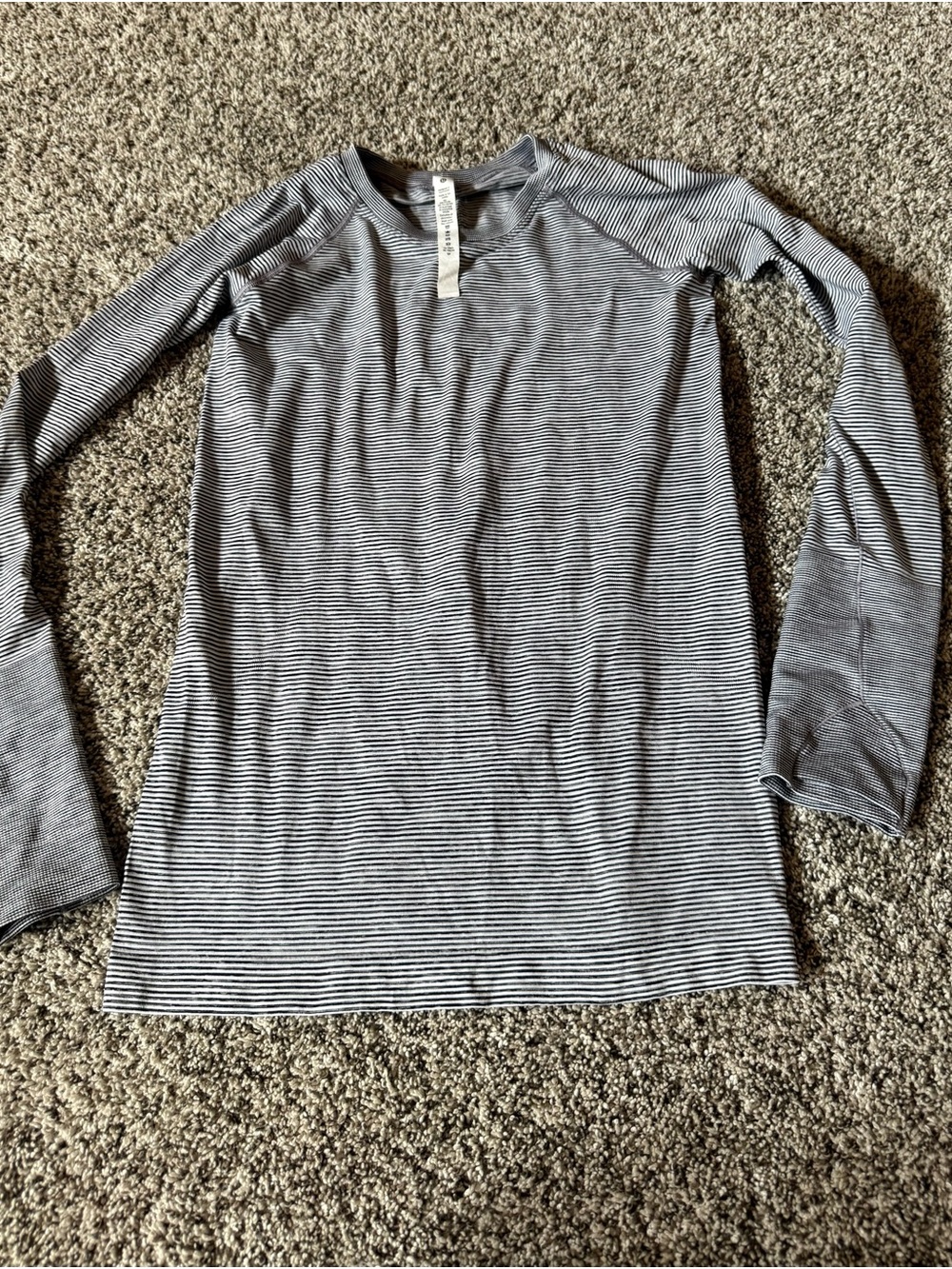 lululemon athletica Women's Long Sleeve Striped Tee - Black & White